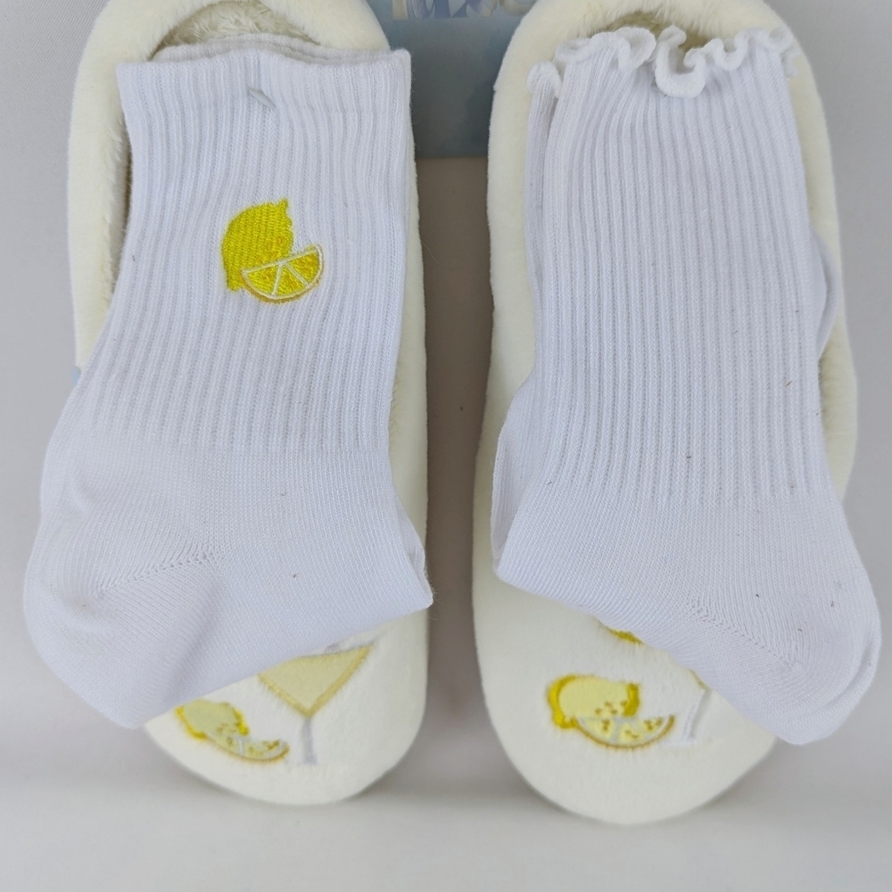 Slippers Lemon Drop Martini Embroidery Faux Fur Slip On Ivory L (8-9) NWT - Picture 4 of 13